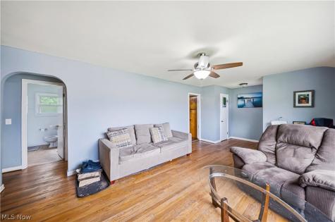 1528 Maryland Avenue Lorain OH 44052