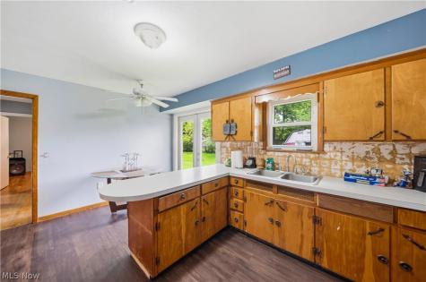 1528 Maryland Avenue Lorain OH 44052