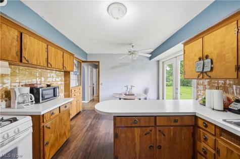 1528 Maryland Avenue Lorain OH 44052