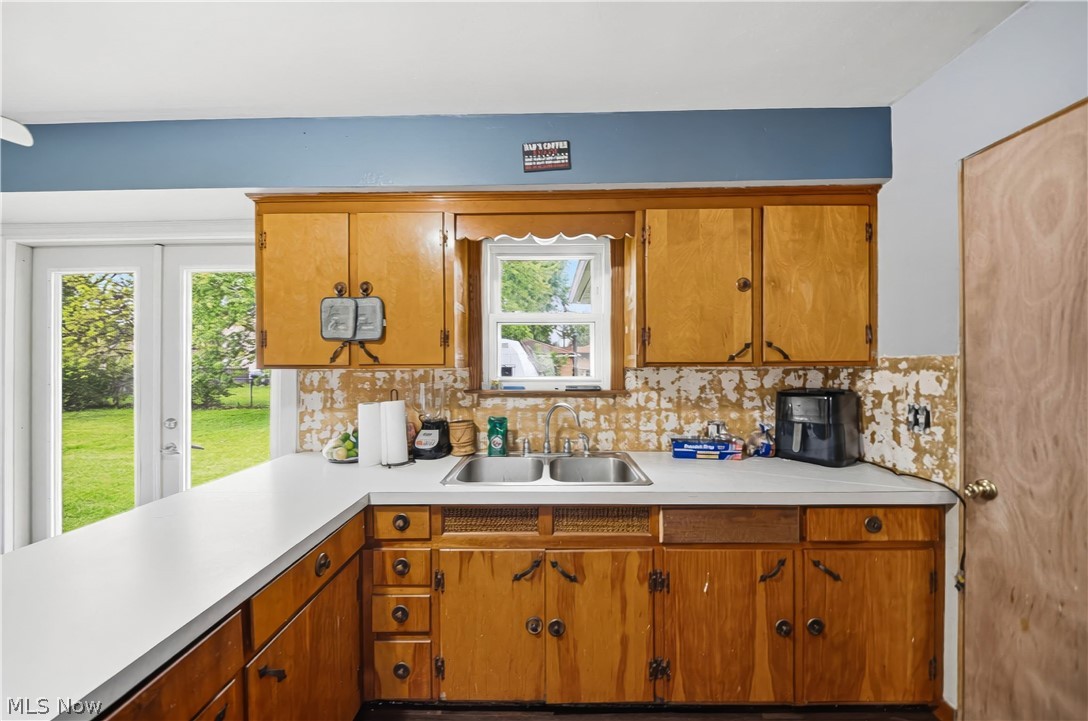 1528 Maryland Avenue Lorain OH 44052