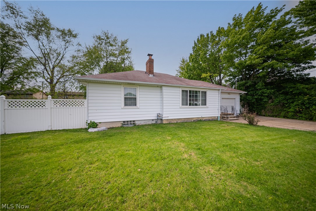 1528 Maryland Avenue Lorain OH 44052