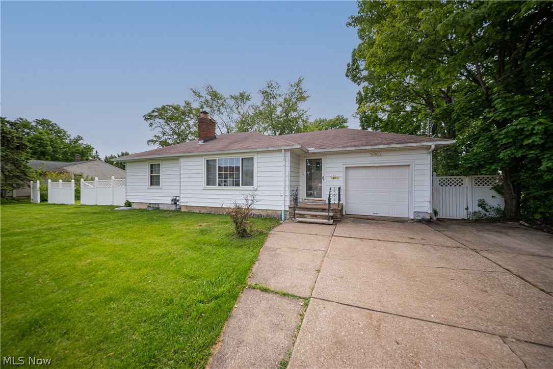 1528 Maryland Avenue Lorain OH 44052