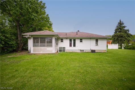 1528 Maryland Avenue Lorain OH 44052