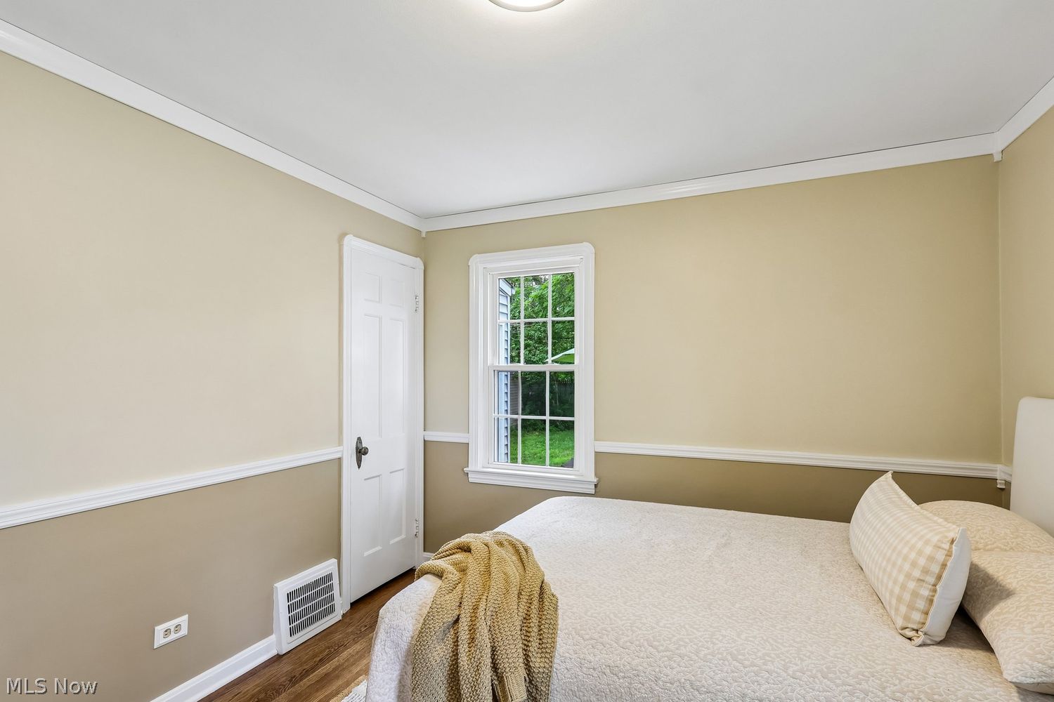 455 Elmwood Road Bay Village OH 44140