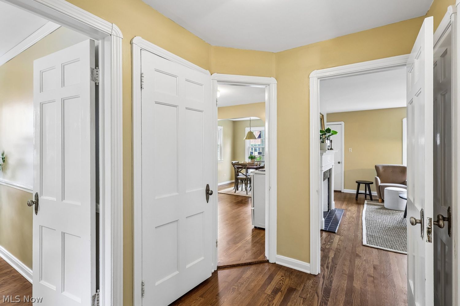 455 Elmwood Road Bay Village OH 44140