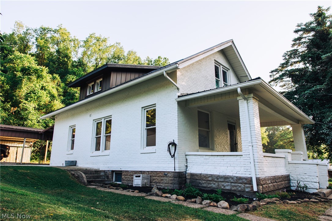 1965 Hall Drive Coshocton OH 43812