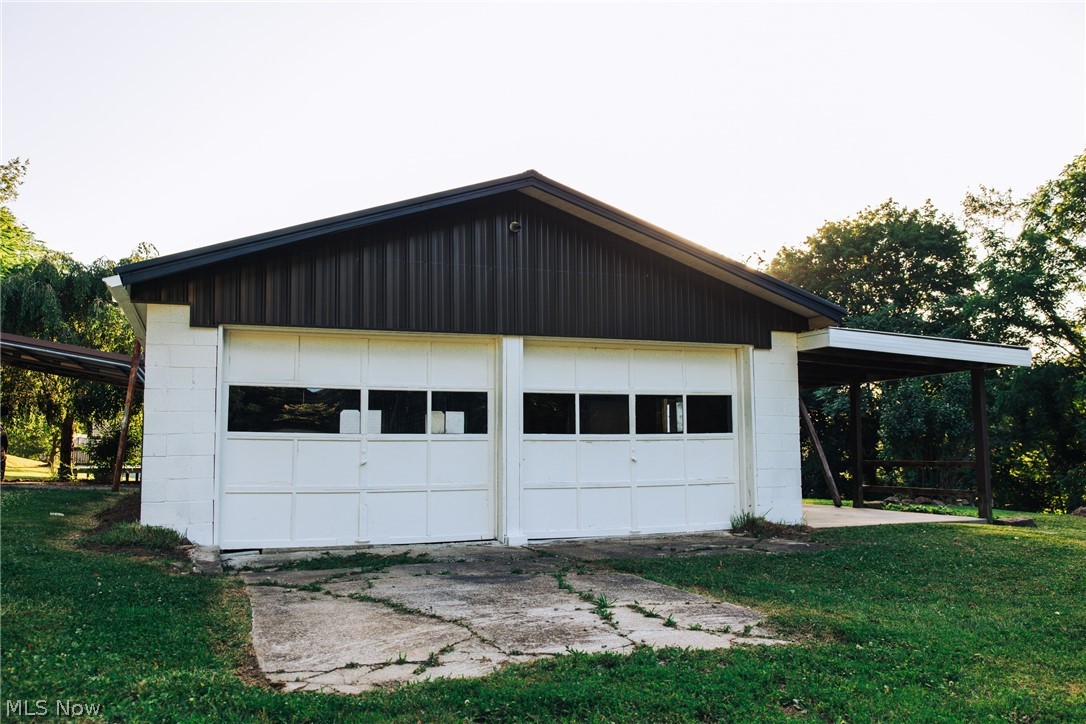 1965 Hall Drive Coshocton OH 43812