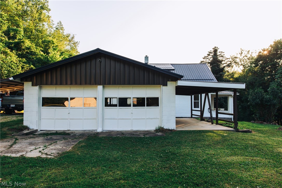 1965 Hall Drive Coshocton OH 43812