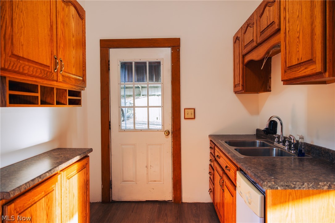 1965 Hall Drive Coshocton OH 43812