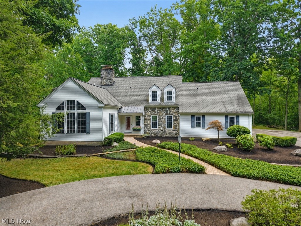 20 Stonecreek Drive Chagrin Falls OH 44022