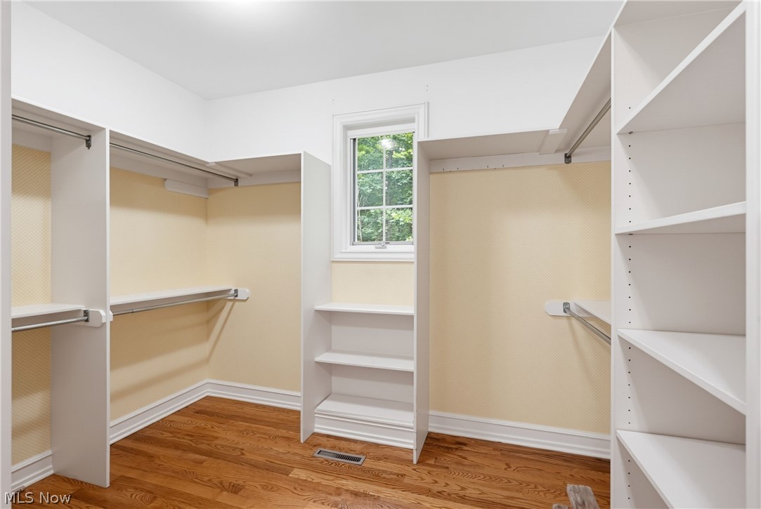 20 Stonecreek Drive Chagrin Falls OH 44022