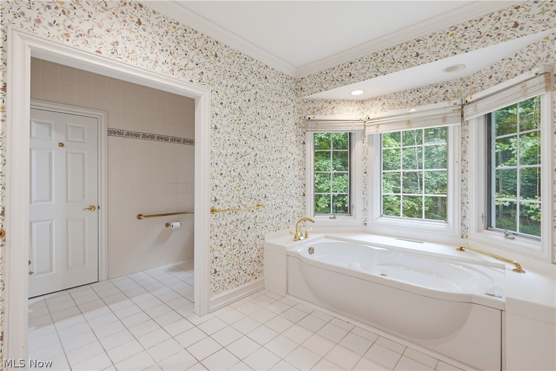 20 Stonecreek Drive Chagrin Falls OH 44022