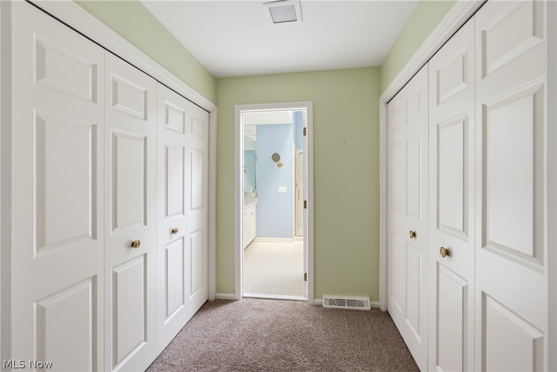 20 Stonecreek Drive Chagrin Falls OH 44022