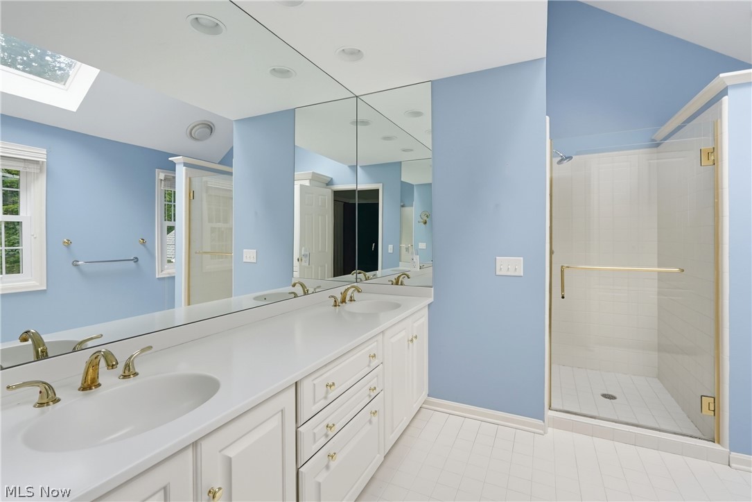 20 Stonecreek Drive Chagrin Falls OH 44022