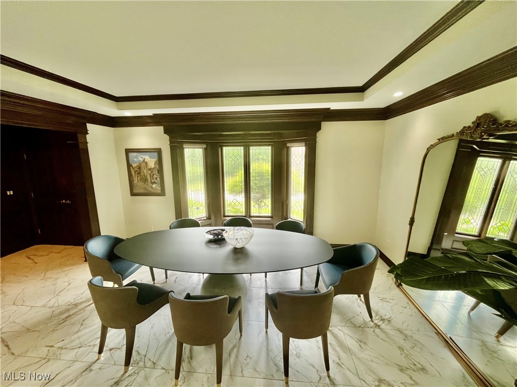23547 Quail Hollow Westlake OH 44145