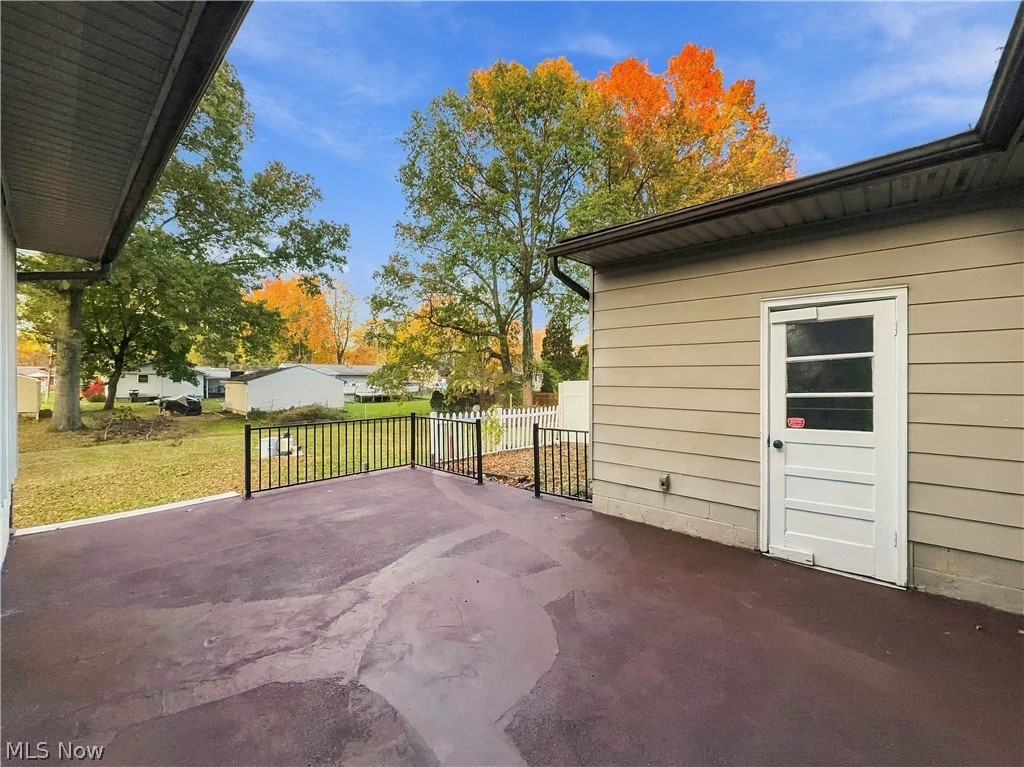 7597 Venice Heights Drive NE Warren OH 44484