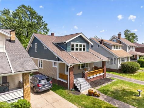 2223 Carabel Avenue Lakewood OH 44107