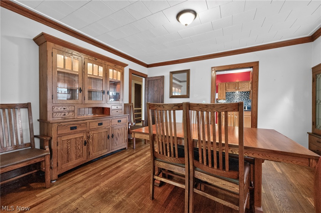 2223 Carabel Avenue Lakewood OH 44107