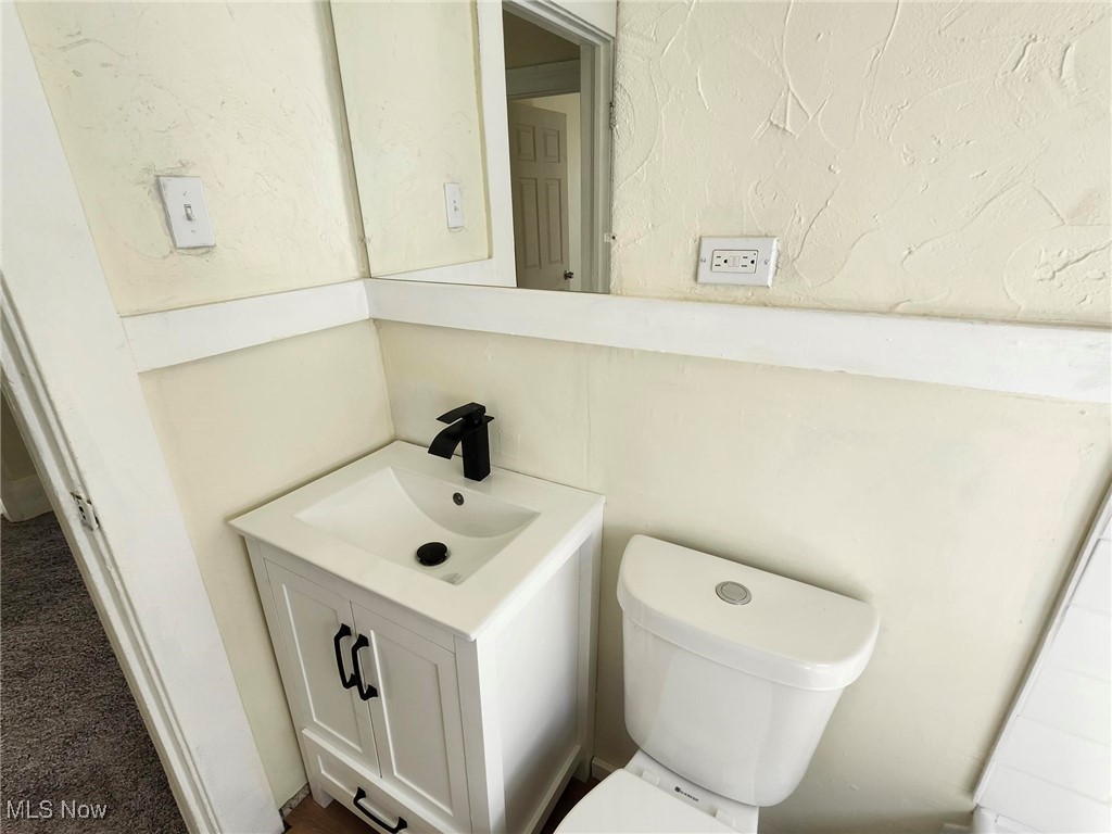 2288 E 95th Street Cleveland OH 44106