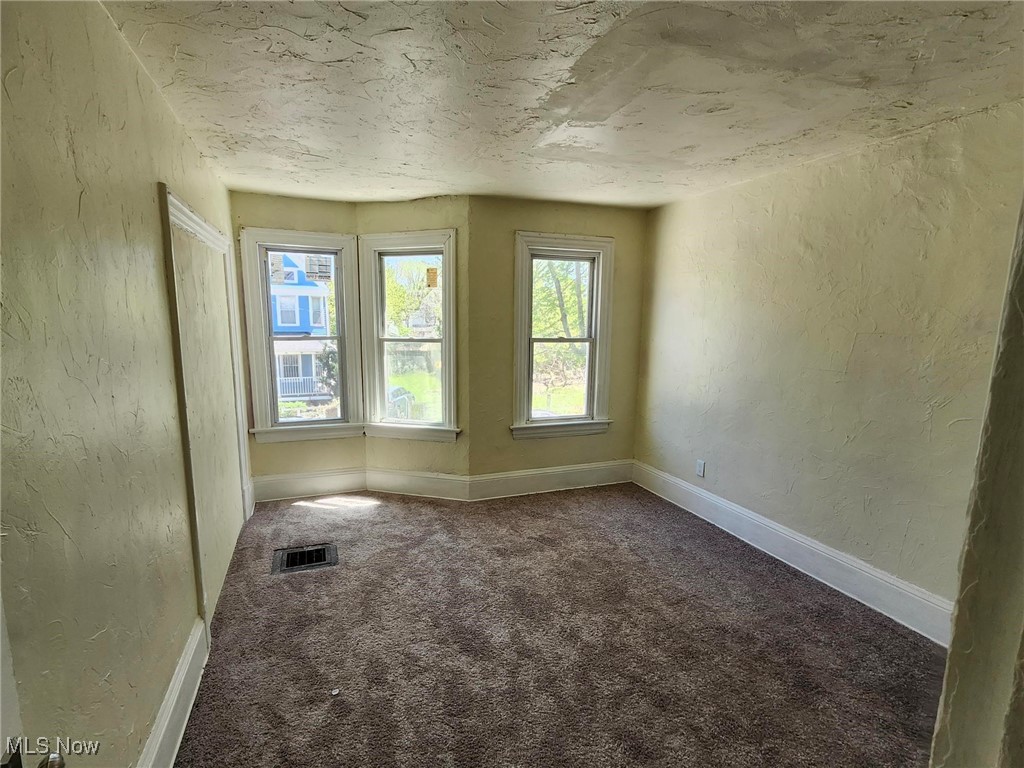 2288 E 95th Street Cleveland OH 44106