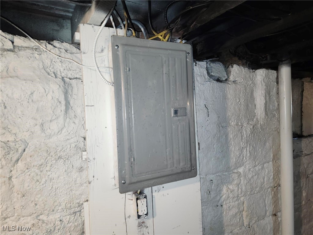 2288 E 95th Street Cleveland OH 44106