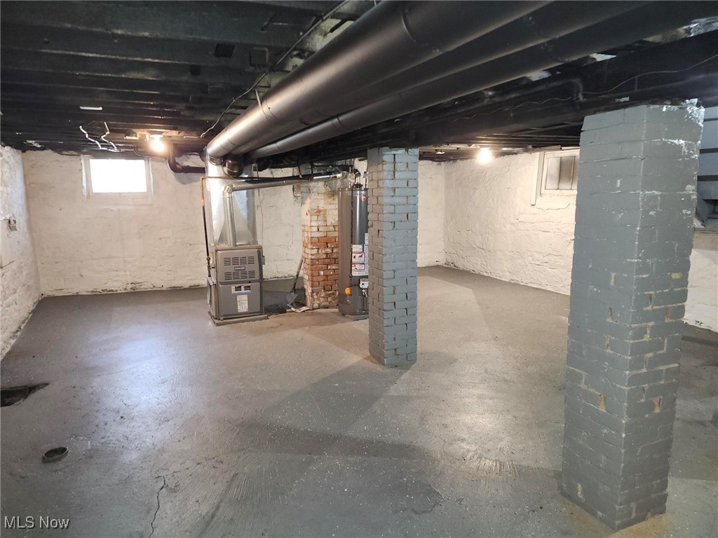 2288 E 95th Street Cleveland OH 44106