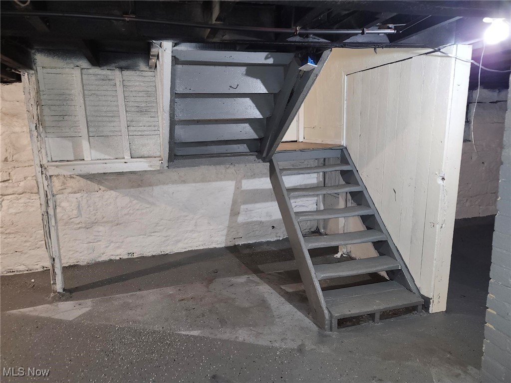 2288 E 95th Street Cleveland OH 44106