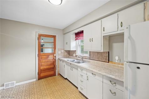 320 West Street Berea OH 44017