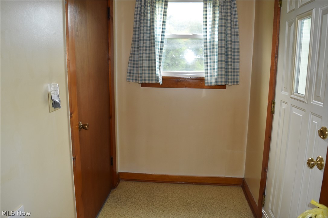 64 Township Road 1098 Dillonvale OH 43917