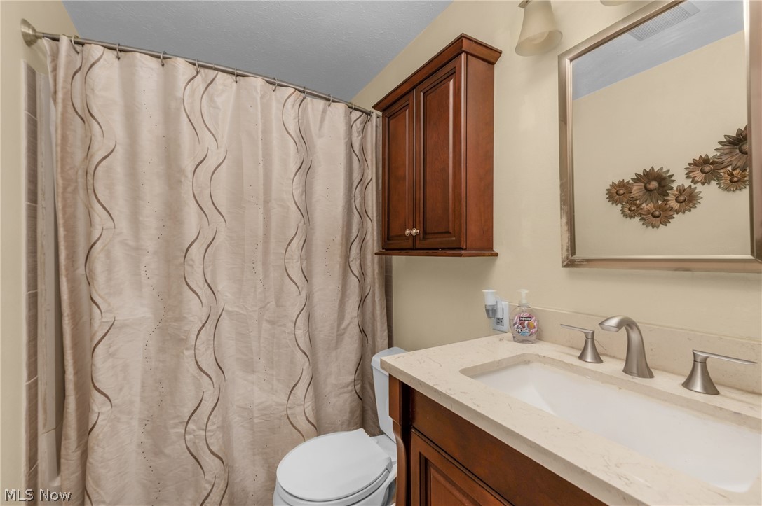 15646 Bittersweet Court Strongsville OH 44136