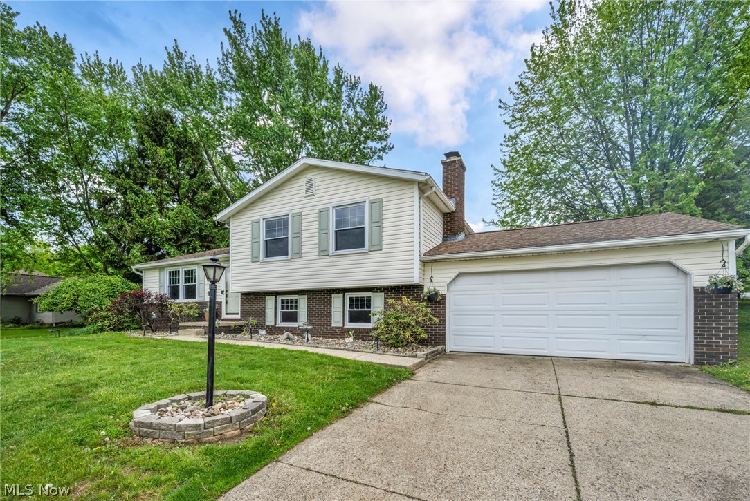 1044 Tumbleweed Street NE Uniontown OH 44685