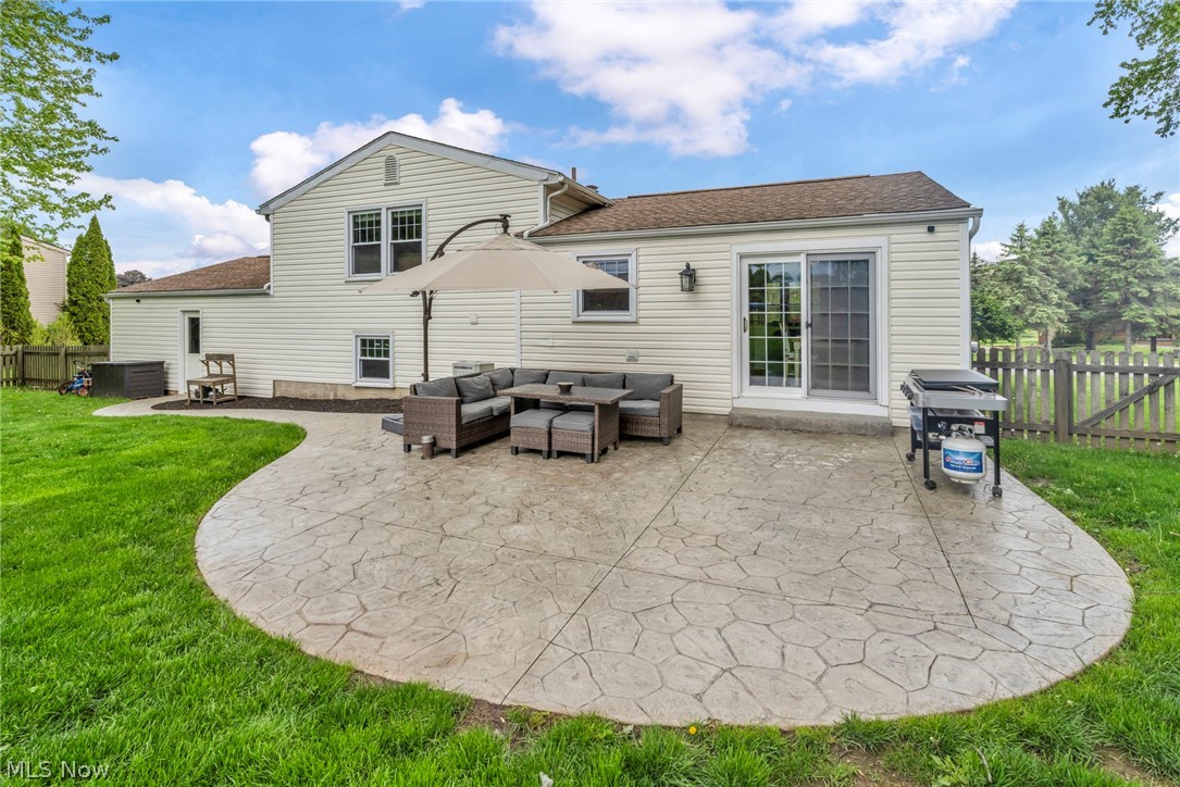 1044 Tumbleweed Street NE Uniontown OH 44685