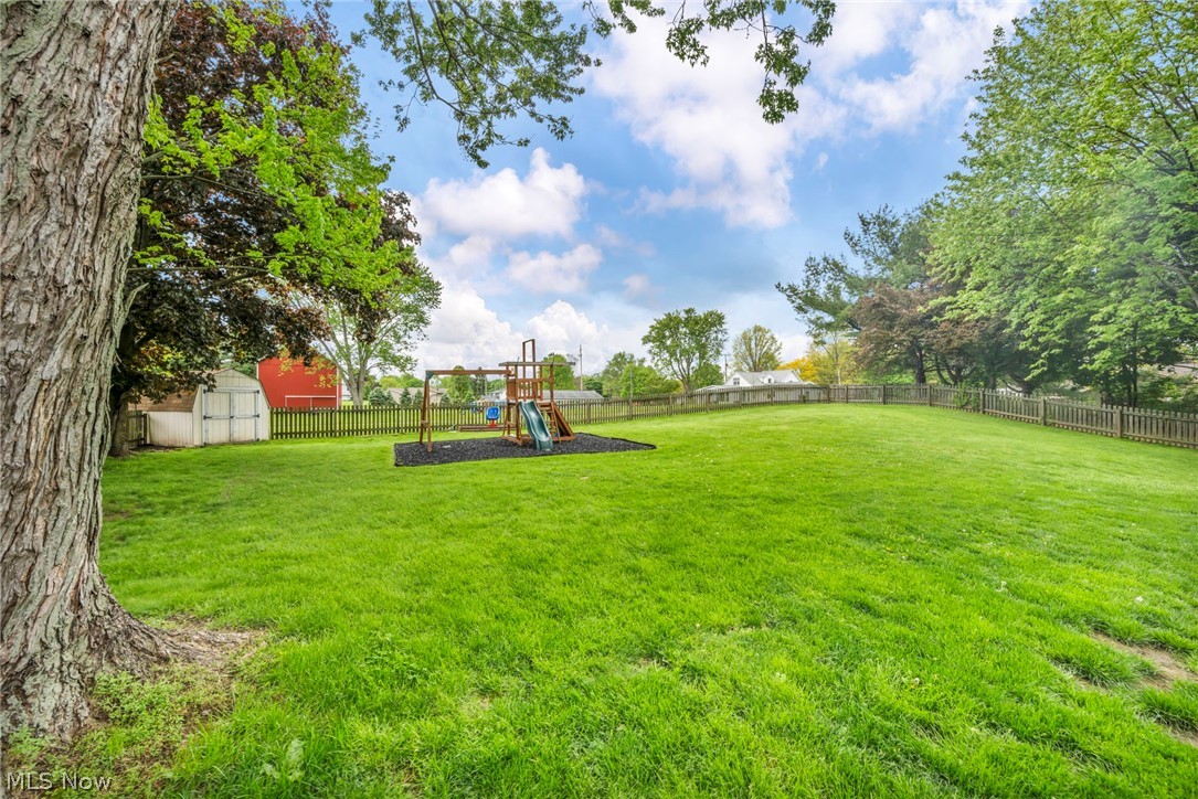 1044 Tumbleweed Street NE Uniontown OH 44685