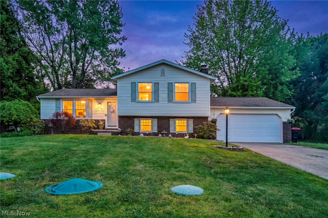 1044 Tumbleweed Street NE Uniontown OH 44685