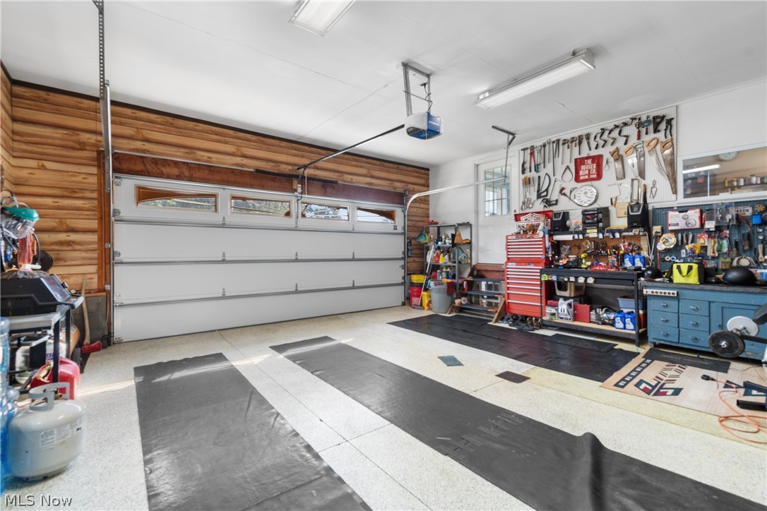 4085 Melton Avenue New Franklin OH 44319
