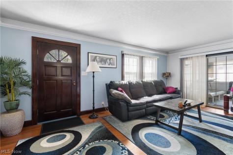 4085 Melton Avenue New Franklin OH 44319