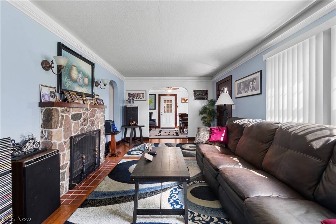 4085 Melton Avenue New Franklin OH 44319