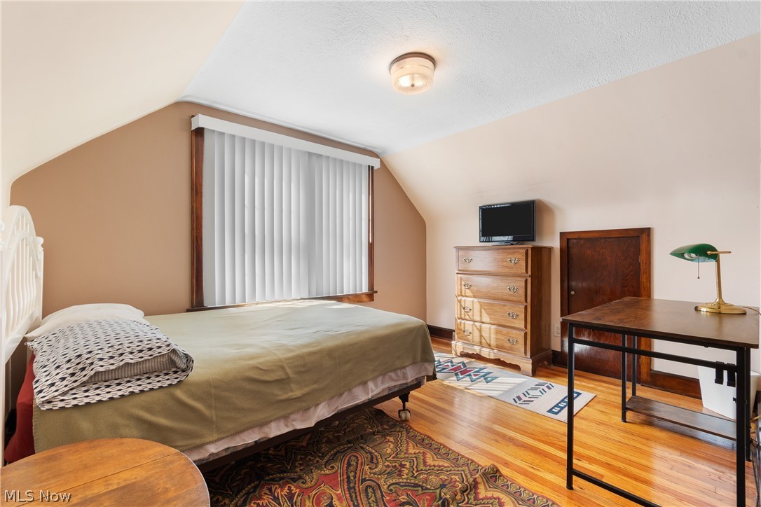 4085 Melton Avenue New Franklin OH 44319