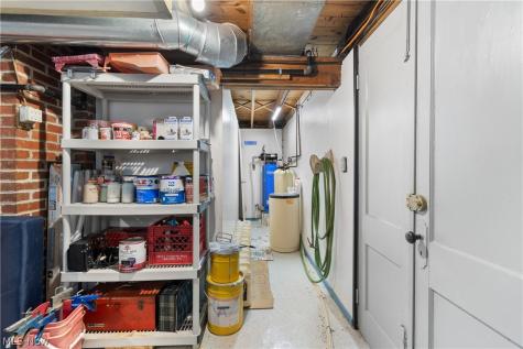 4085 Melton Avenue New Franklin OH 44319