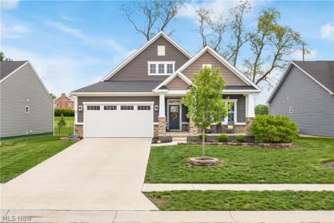 1157 Fountain View Street NE Canton OH 44721