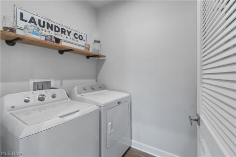 1157 Fountain View Street NE Canton OH 44721