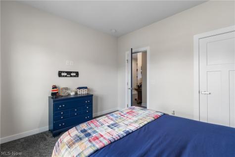 1157 Fountain View Street NE Canton OH 44721