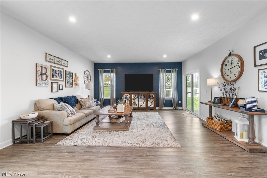 1157 Fountain View Street NE Canton OH 44721