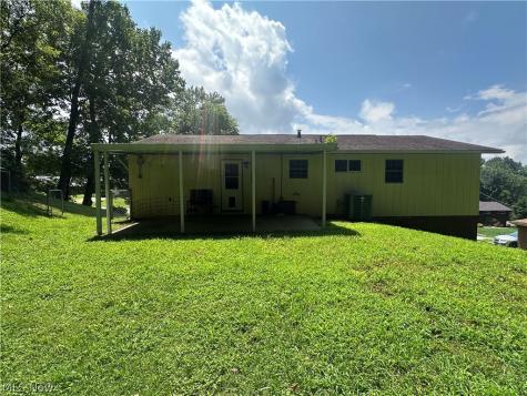 105 Randolph Road Marietta OH 45750