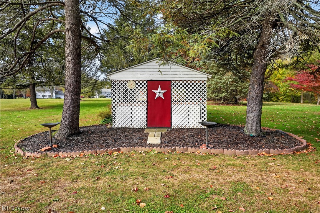 7303 Poore Road Conneaut OH 44030