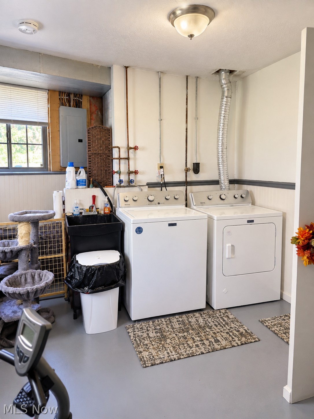 201 Greenbriar Drive Cortland OH 44410