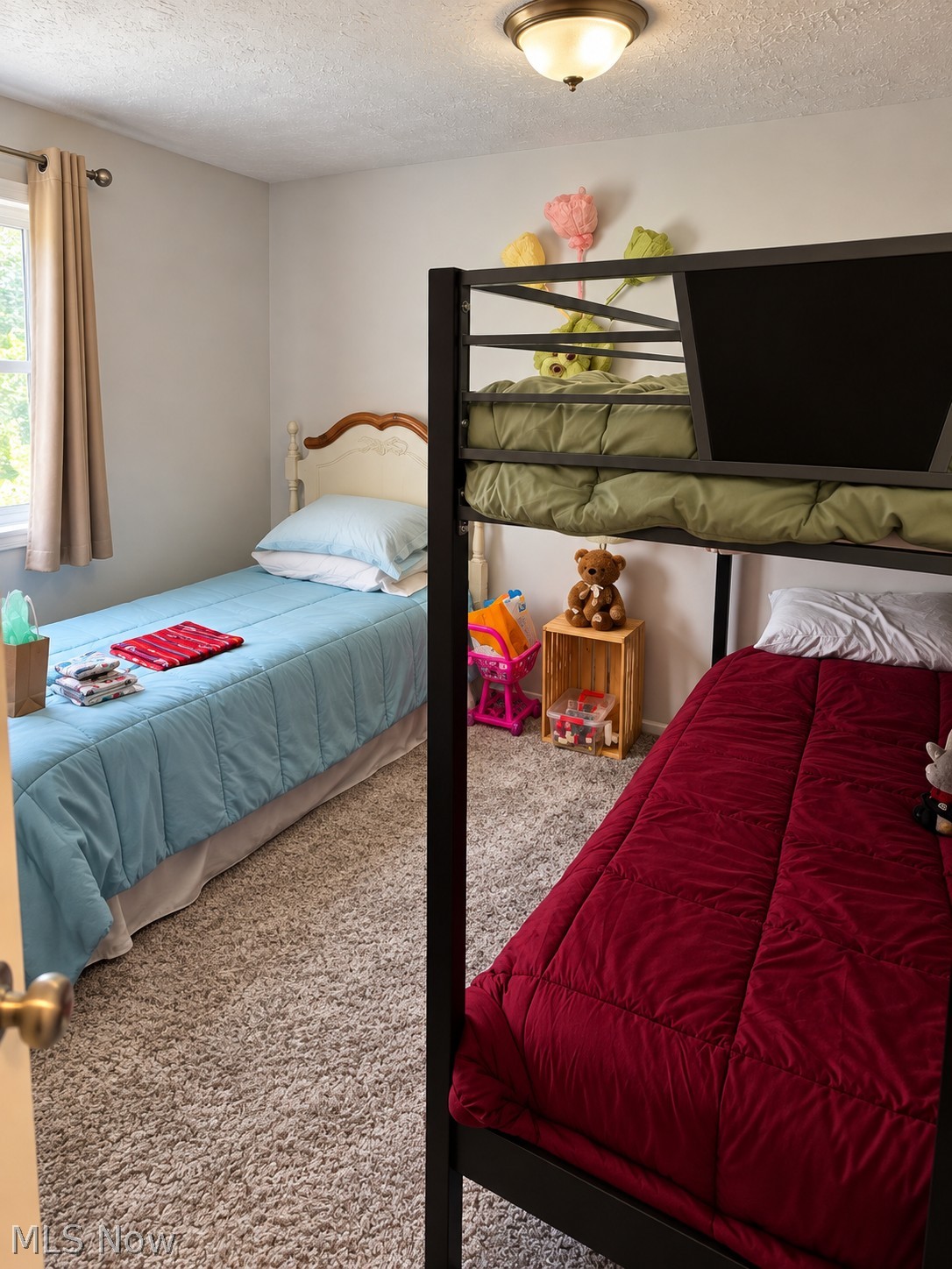 201 Greenbriar Drive Cortland OH 44410