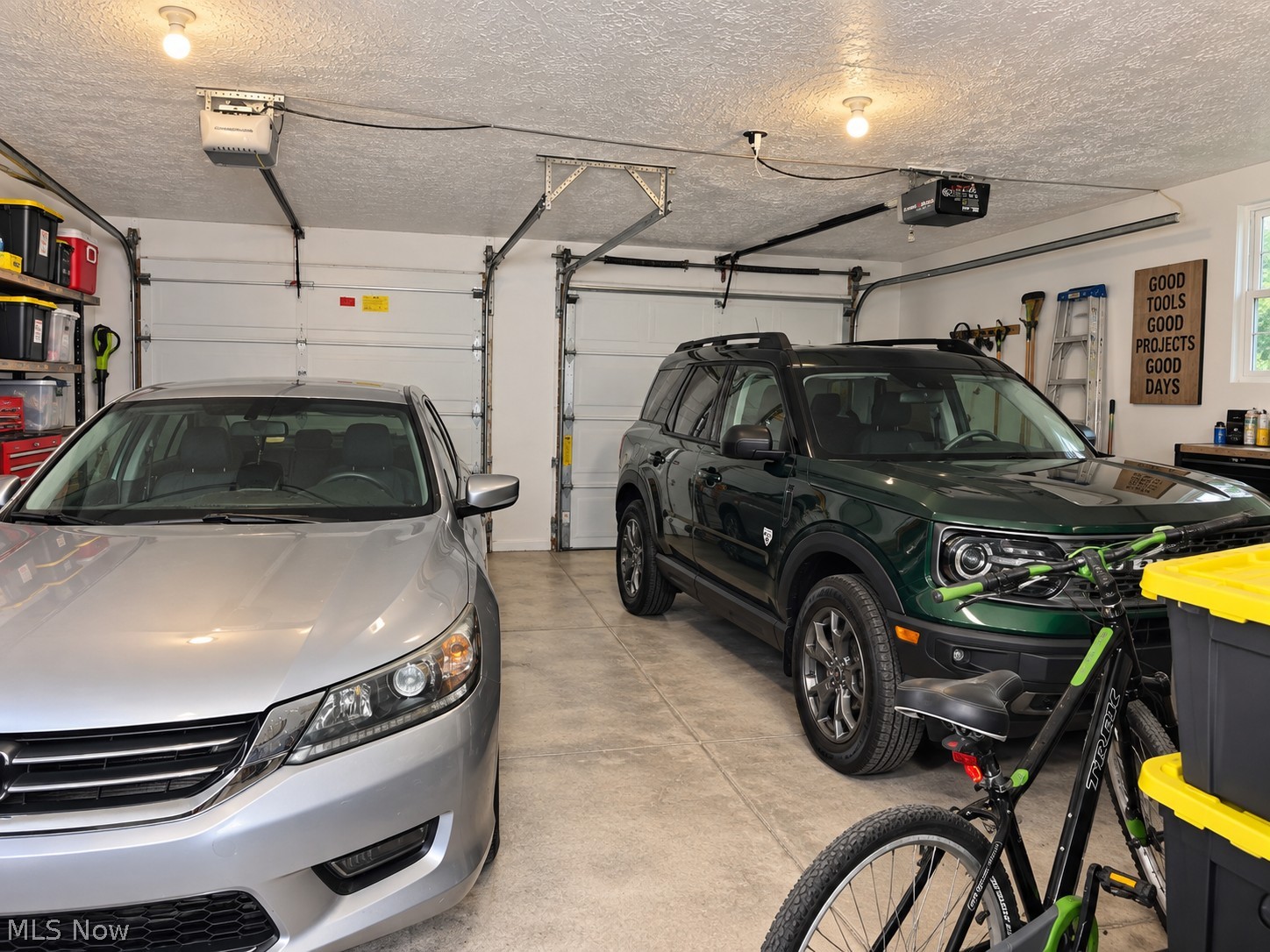 201 Greenbriar Drive Cortland OH 44410