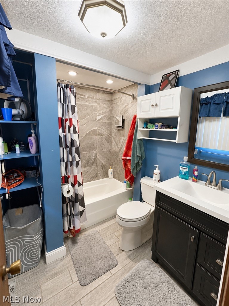 138 Tera Manor Wintersville OH 43953