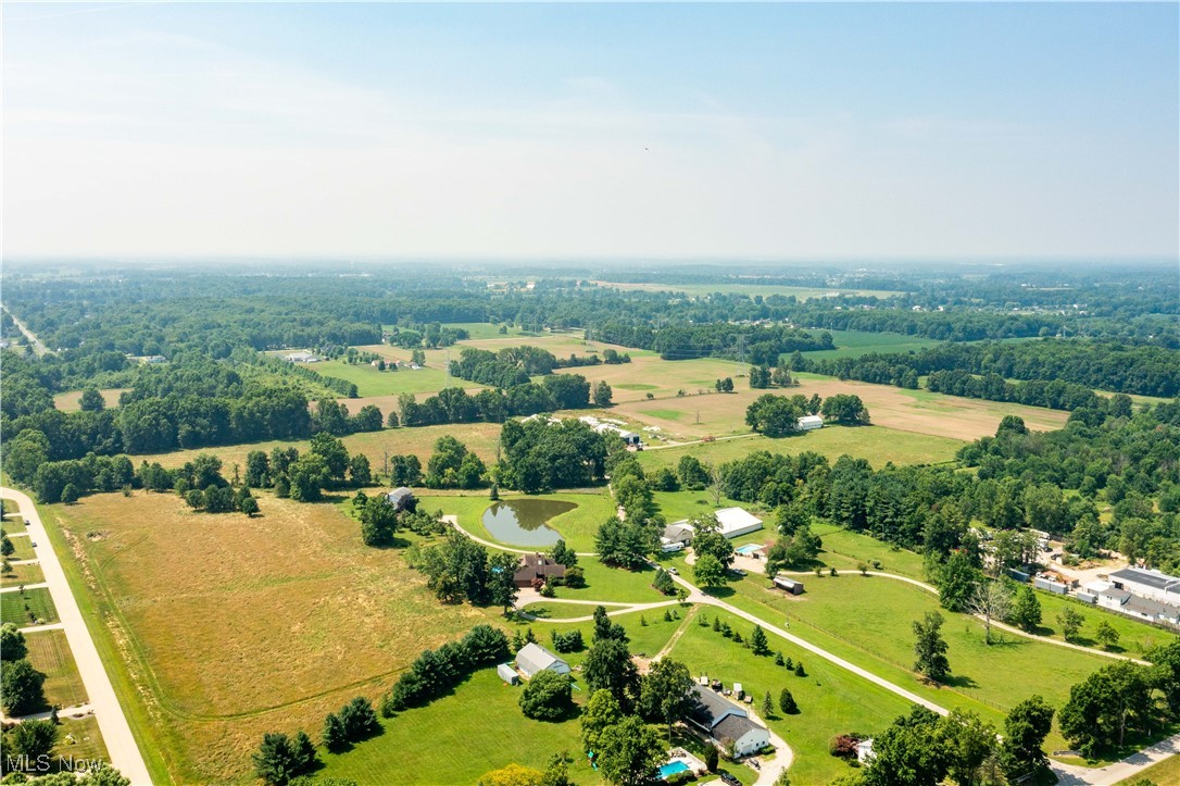 40163 Banks Road Grafton OH 44044